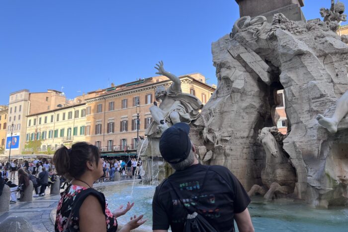 Rome Evening Walking Tour from the Forum to Trevi Fountain and Pantheon