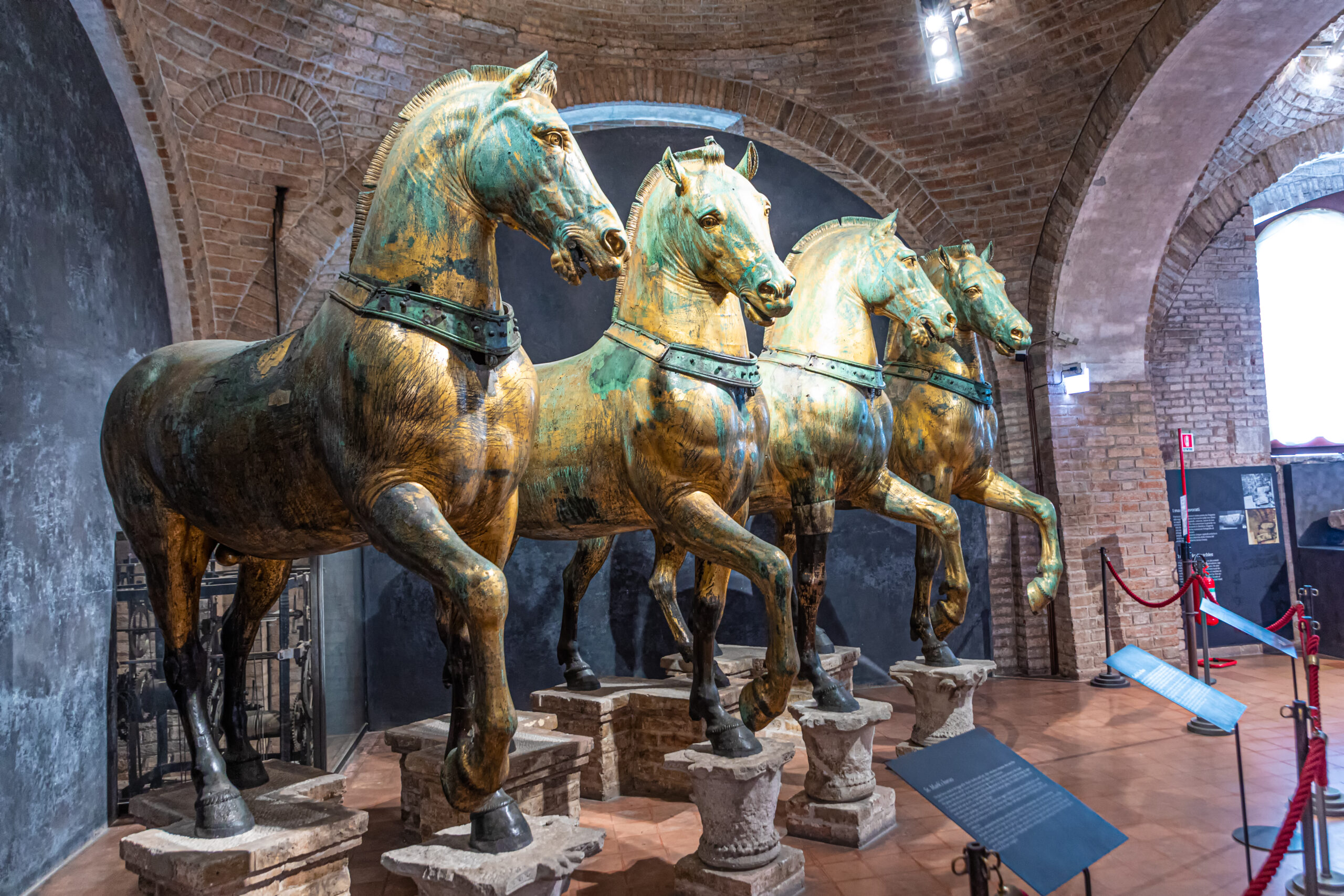 Venice,,Italy,-,July,1,,2021:,Ancient,Bronze,Horses,Inside