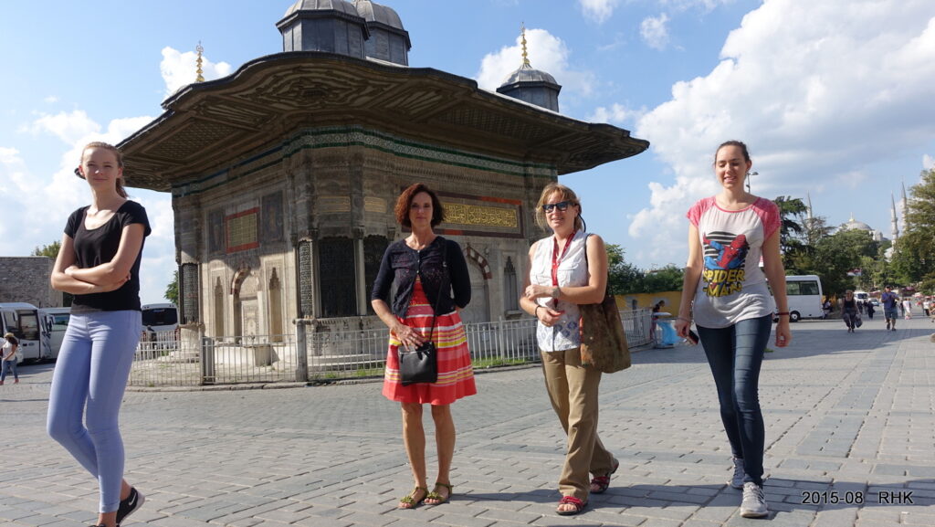 10 Tips to Make the Most Out of Your European Walking Tour: A Must-Read Travel Guide!