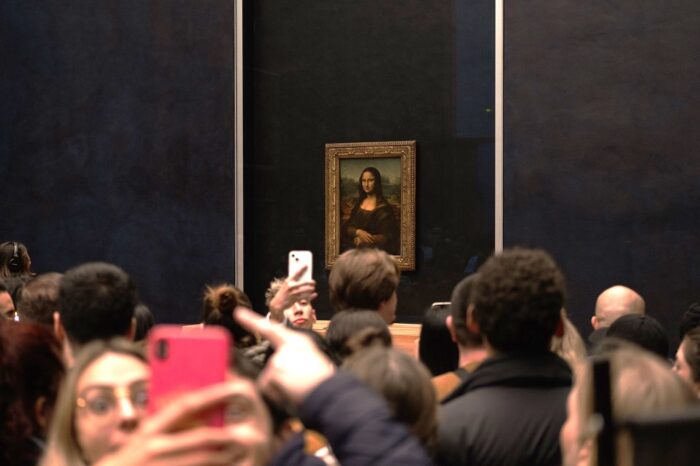 Paris: Masterpieces of the Louvre Tour with Pre-reserved Tickets