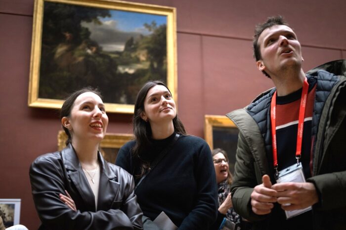 Paris: Masterpieces of the Louvre Tour with Pre-reserved Tickets