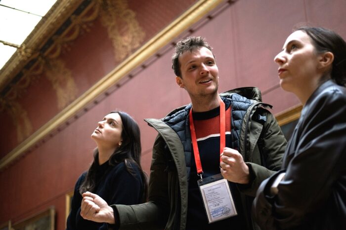 Paris: Masterpieces of the Louvre Tour with Pre-reserved Tickets