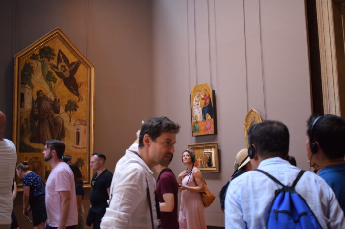 Paris: Masterpieces of the Louvre Tour with Pre-reserved Tickets
