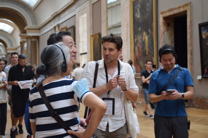 Paris: Masterpieces of the Louvre Tour with Pre-reserved Tickets