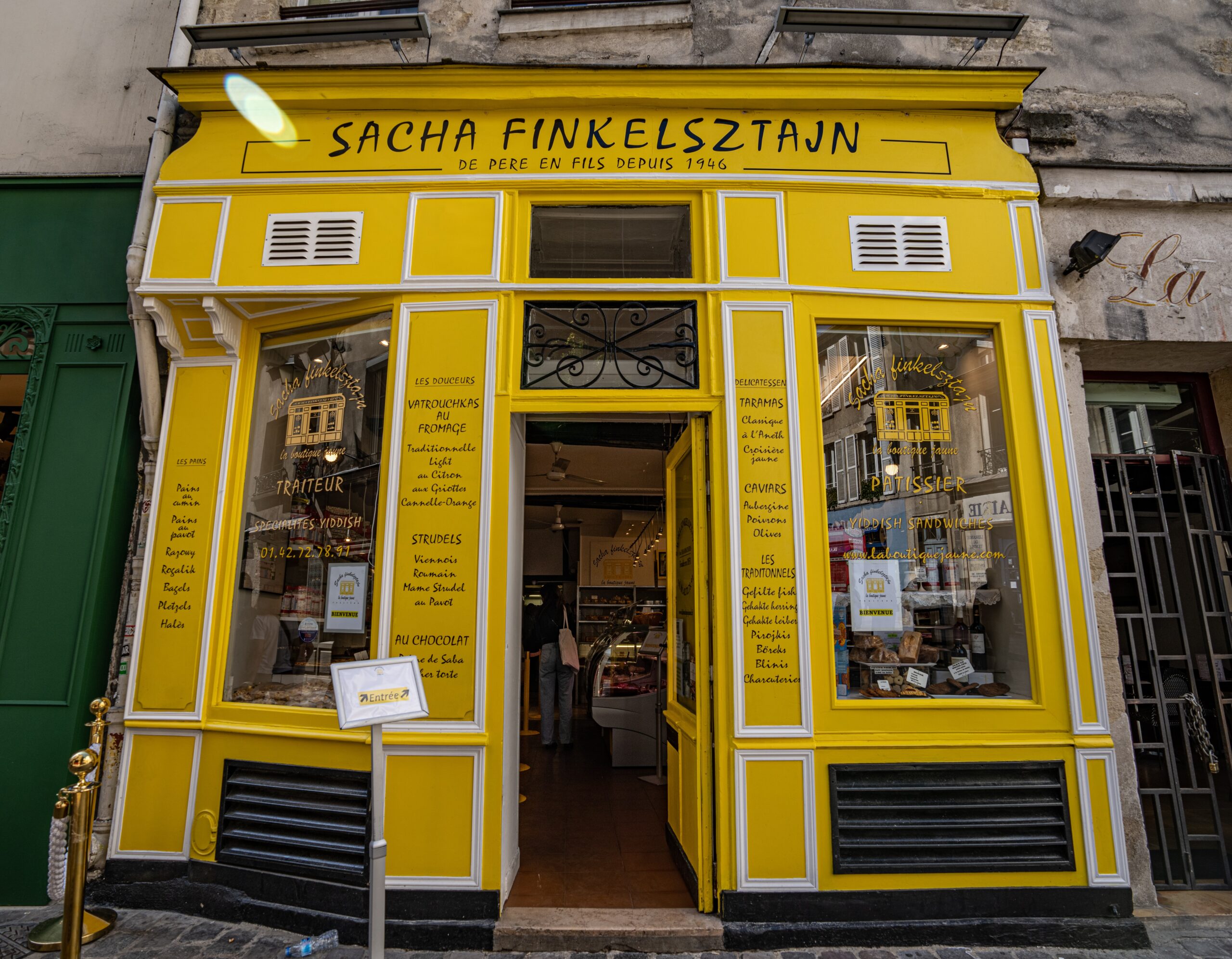 Sacha Finkelsztajn Jewish bakery on Rue des Rosiers in the Marais, Paris