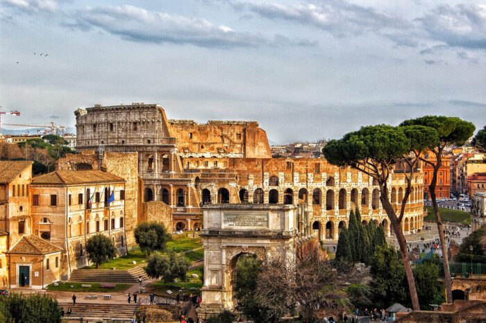 Rome: Colosseum, Roman Forum, Palatine Hill Guided Tour