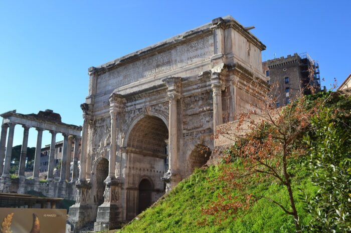 Rome: Colosseum, Roman Forum, Palatine Hill Guided Tour