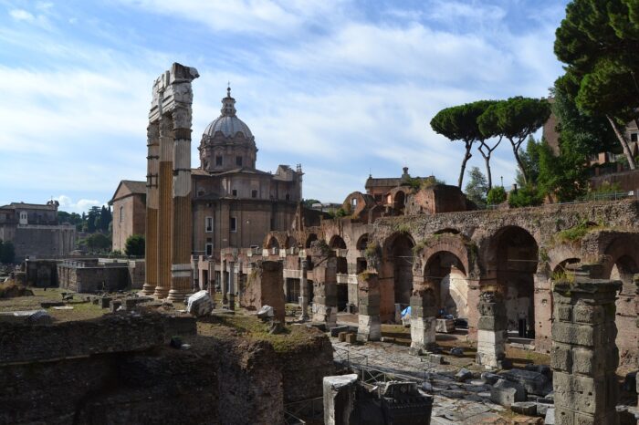 Rome: Colosseum, Roman Forum, Palatine Hill Guided Tour