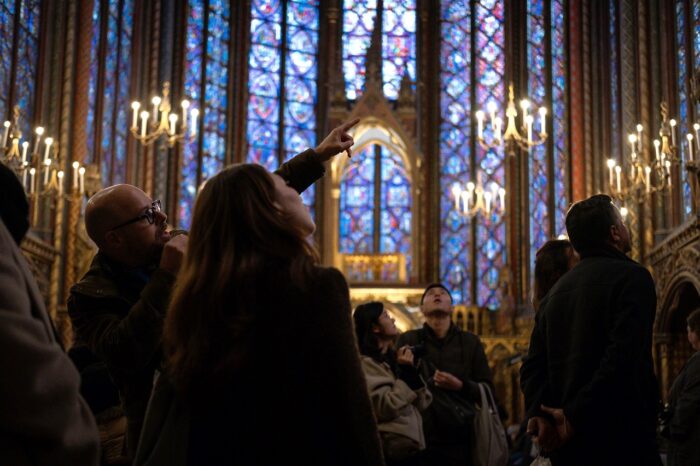 Paris: Sainte-Chapelle and Conciergerie Guided Tour with Tickets