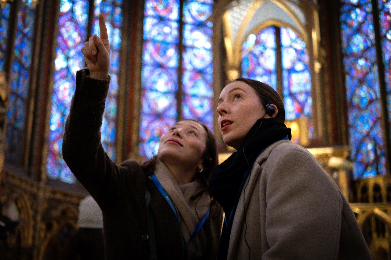Paris: Sainte-Chapelle and Conciergerie Guided Tour with Tickets