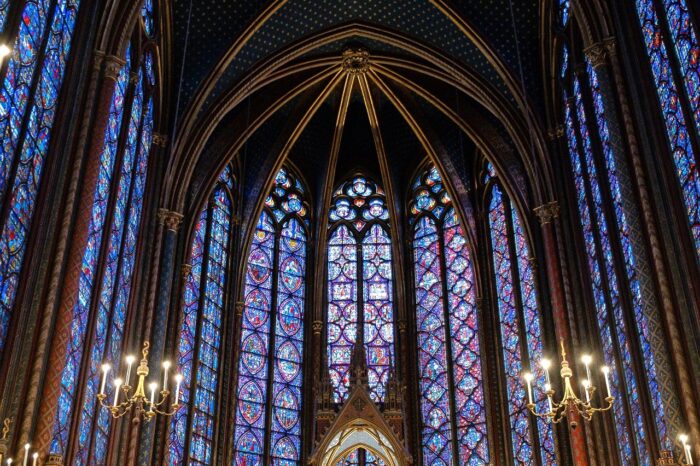 Sainte-Chapelle lit up at night