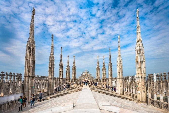 Milan: Historical Highlights Tour with Duomo and Optional Terrace Lift