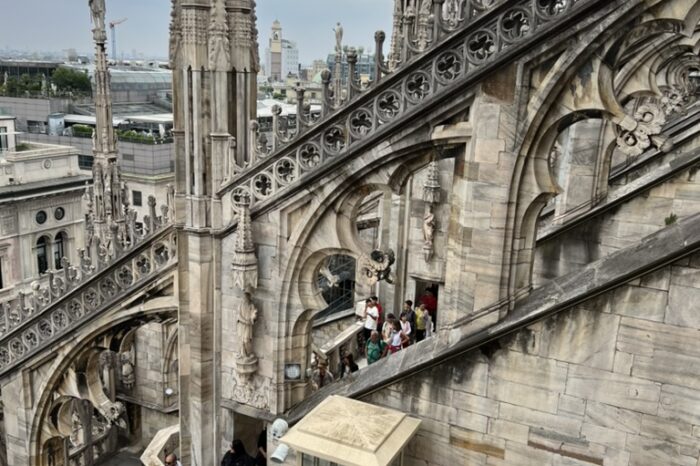 Milan: Historical Highlights Tour with Duomo and Optional Terrace Lift