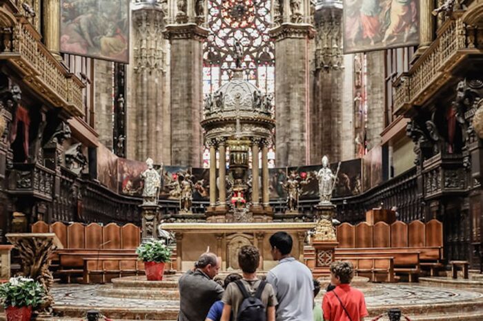 Milan: Historical Highlights Tour with Duomo and Optional Terrace Lift