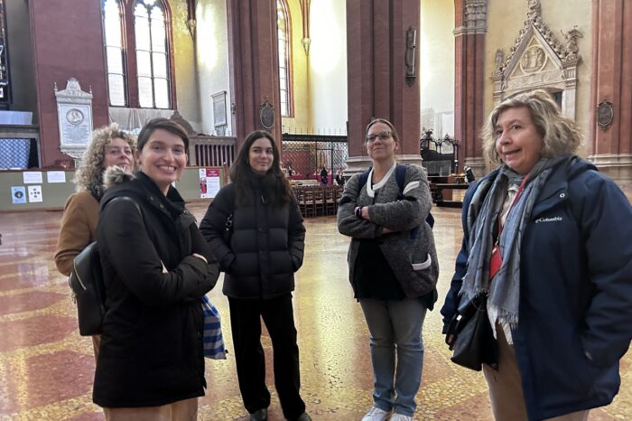 Bologna: Historical Highlights Walking Tour with Local Guide