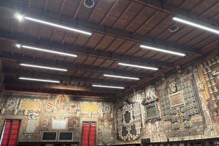 Bologna: Historical Highlights Walking Tour with Local Guide