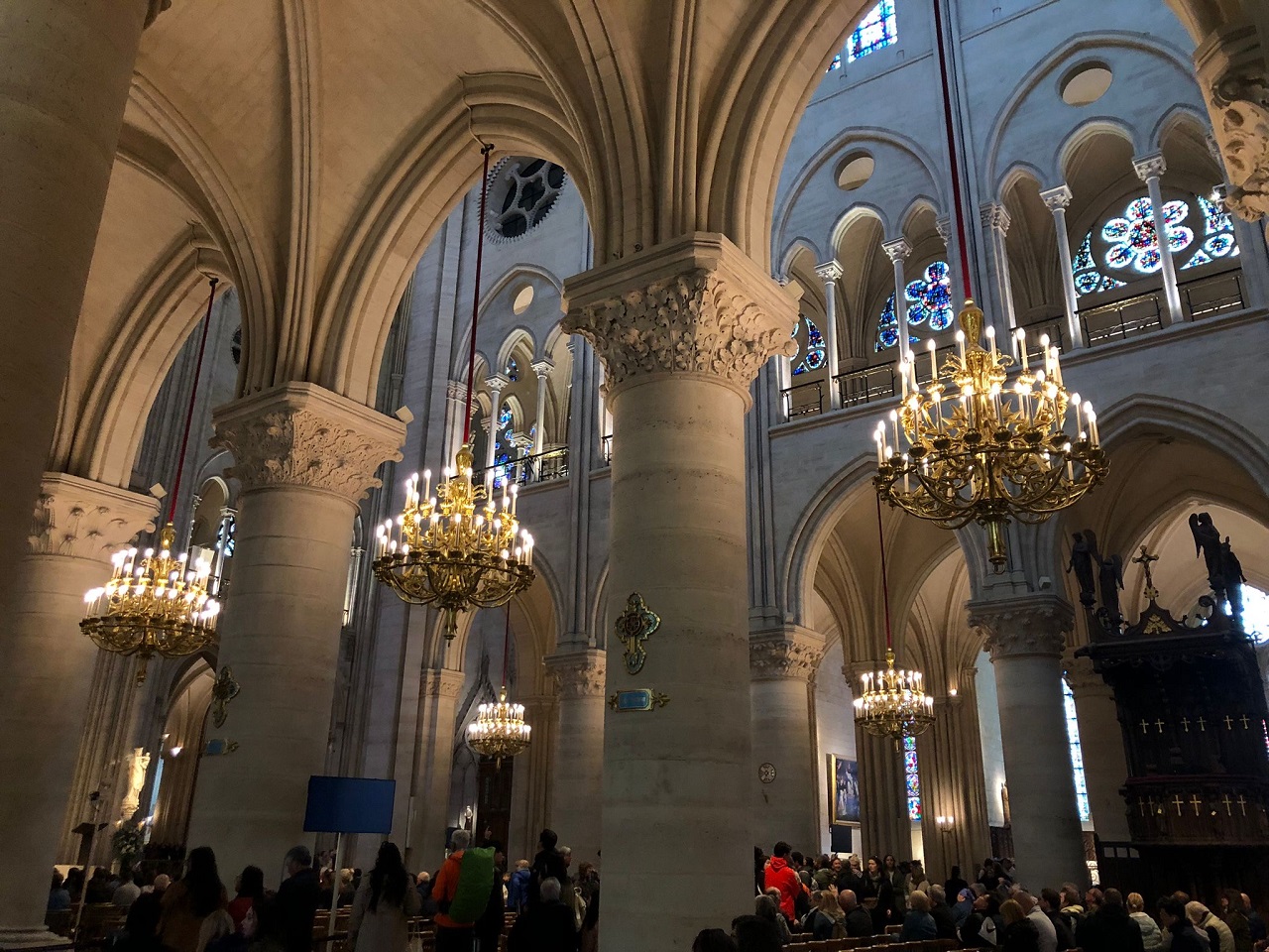 Paris_Notre_Dame_Interior_12