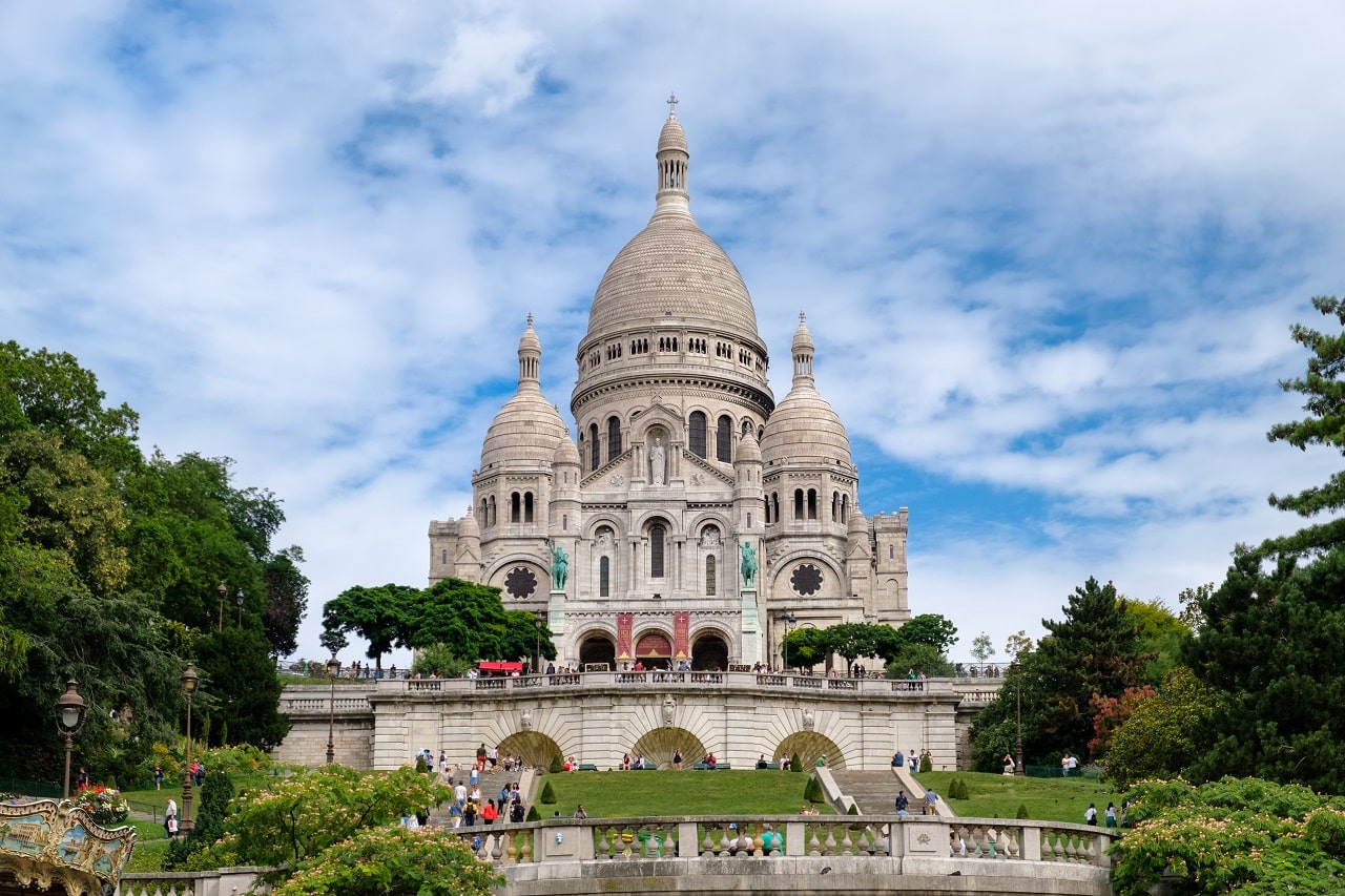 The,Famous,Sacre,Coeur,Basilica,At,Montmartre,In,Paris