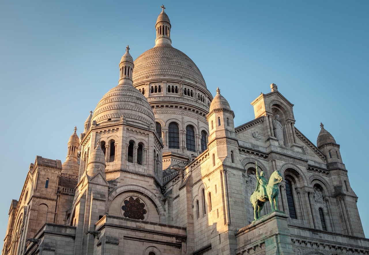 The,Basilica,Of,Sacre,Cur,De,Montmartre,In,Paris,,France