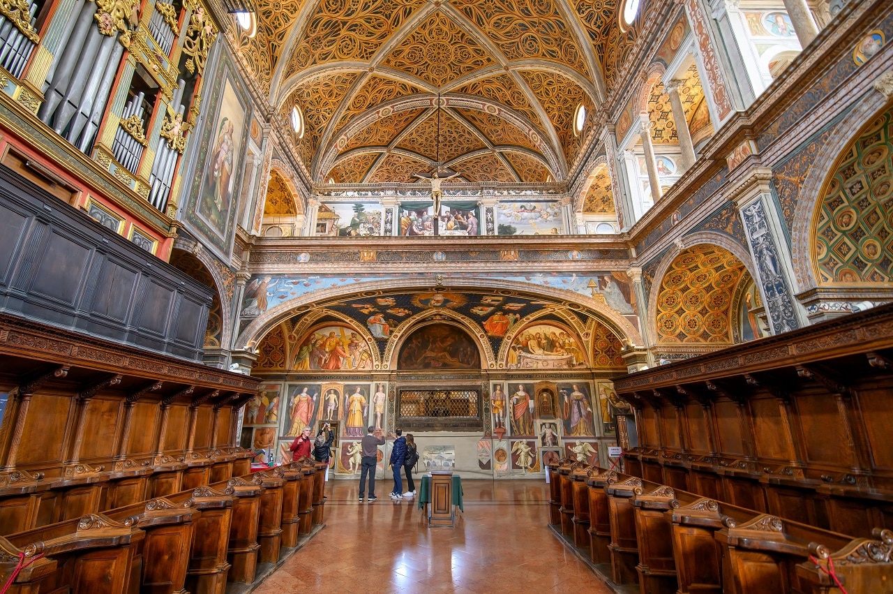 Milan,,Italy,-,21.10.2024:,Interior,Of,The,Church,Of,San