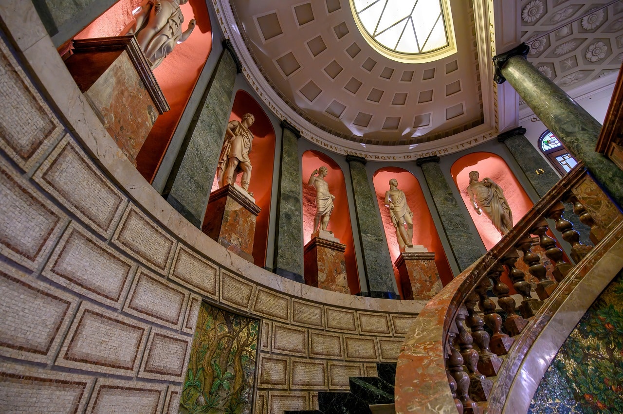Milan,,Italy,-,17.10.2024:,Interior,Of,The,Biblioteca,And,Pinacoteca