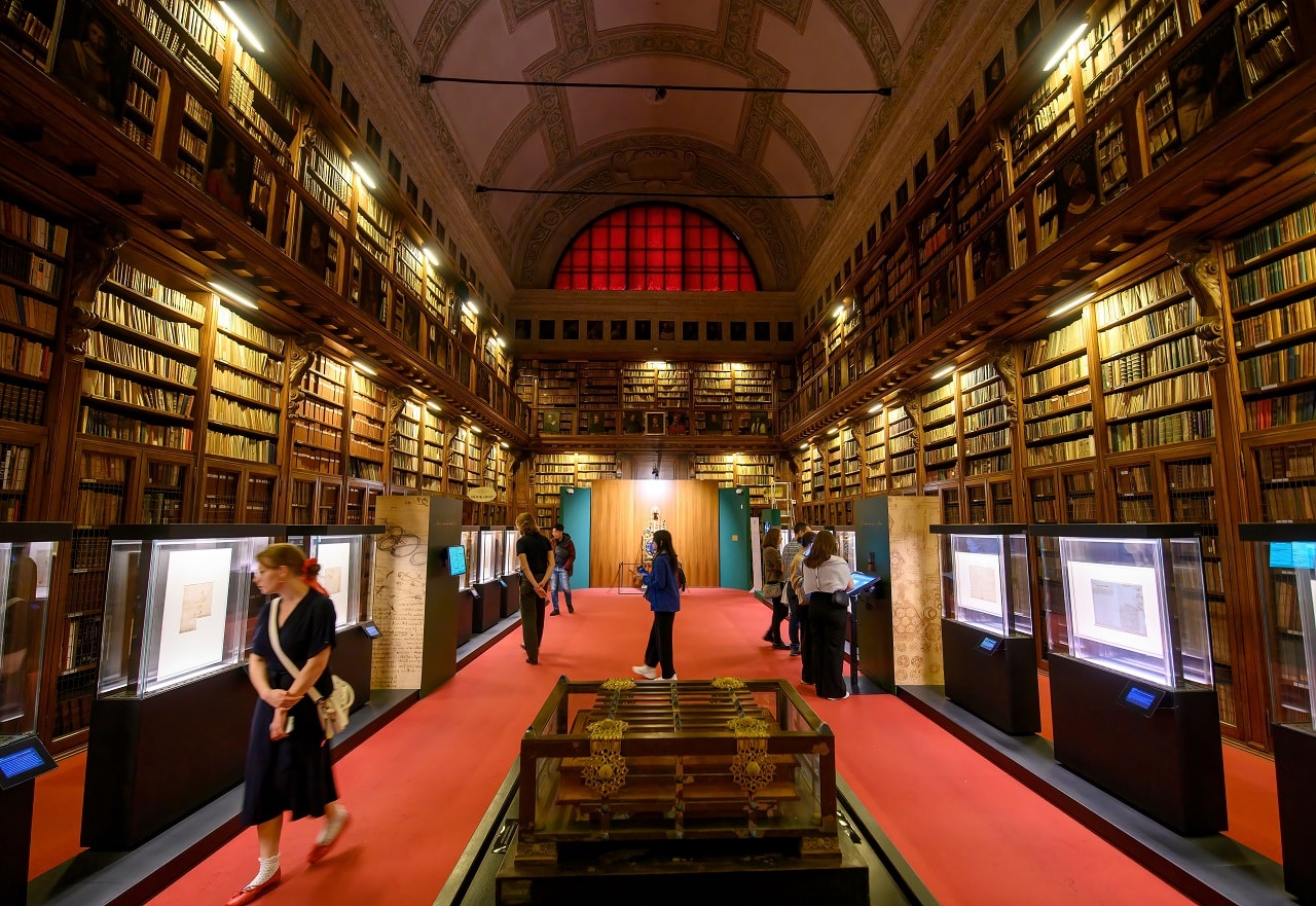 Milan,,Italy,-,17.10.2024:,Interior,Of,The,Biblioteca,And,Pinacoteca