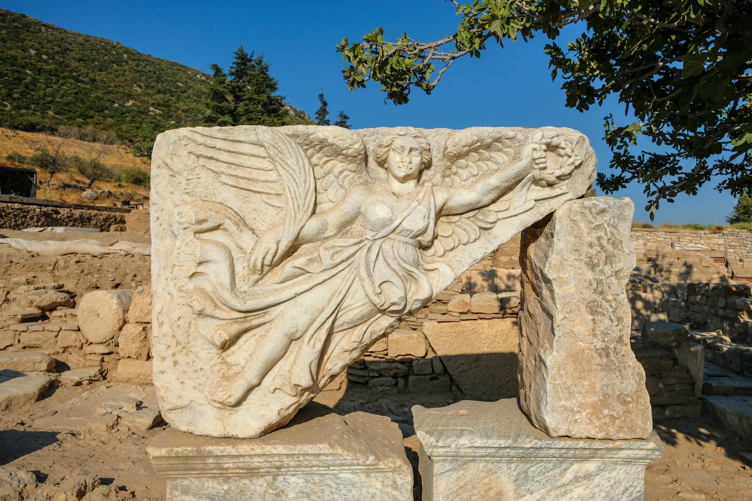 Selçuk,,Turkey,-,August,30,,2024:,Stone,Carving,Of,The