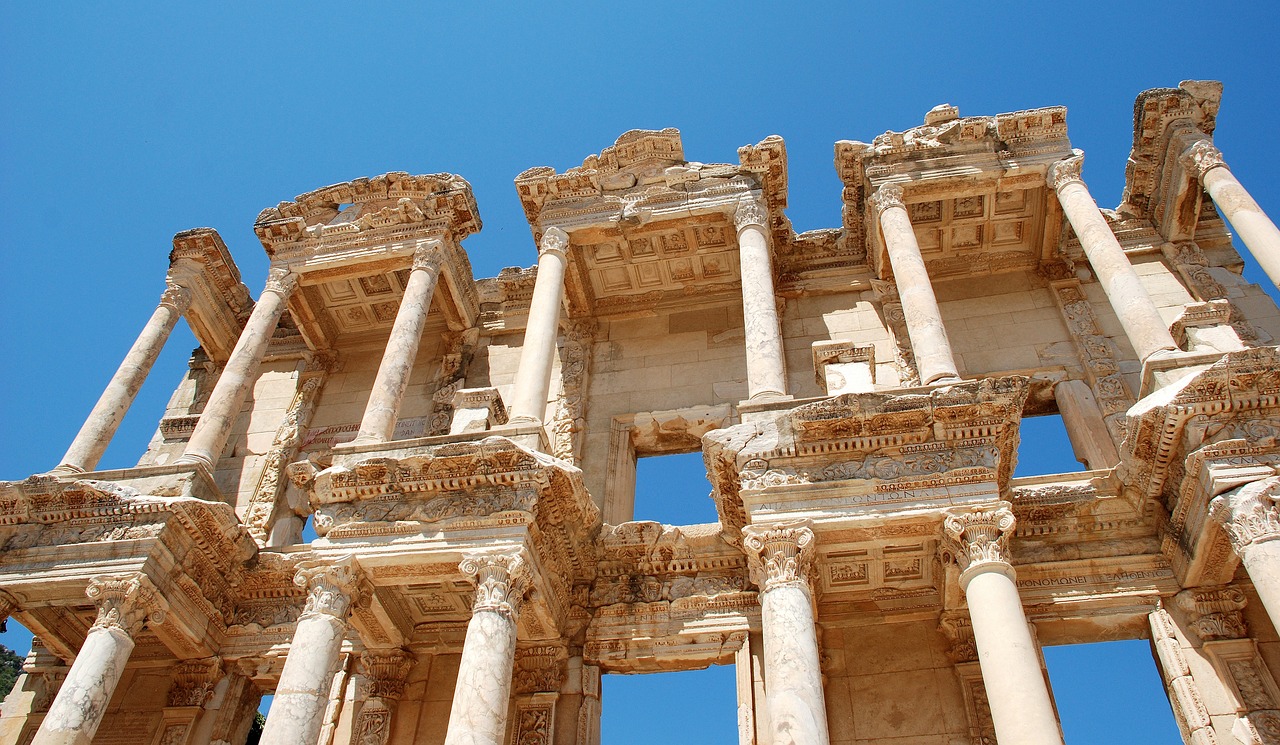 Ephesus_Celsus Library_2