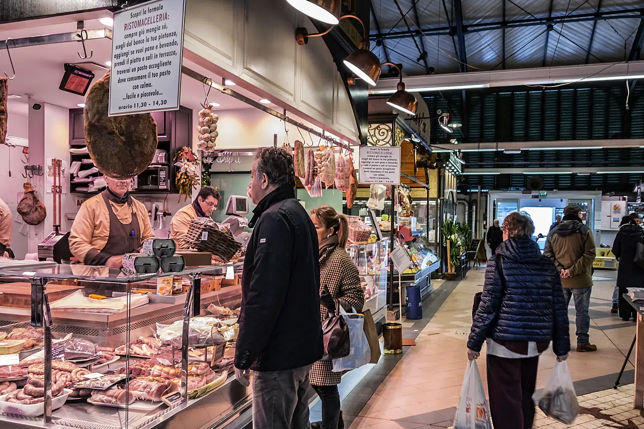 Florence,,Italy,-,January,10,,2018:,Florence,Market,Hall,Of