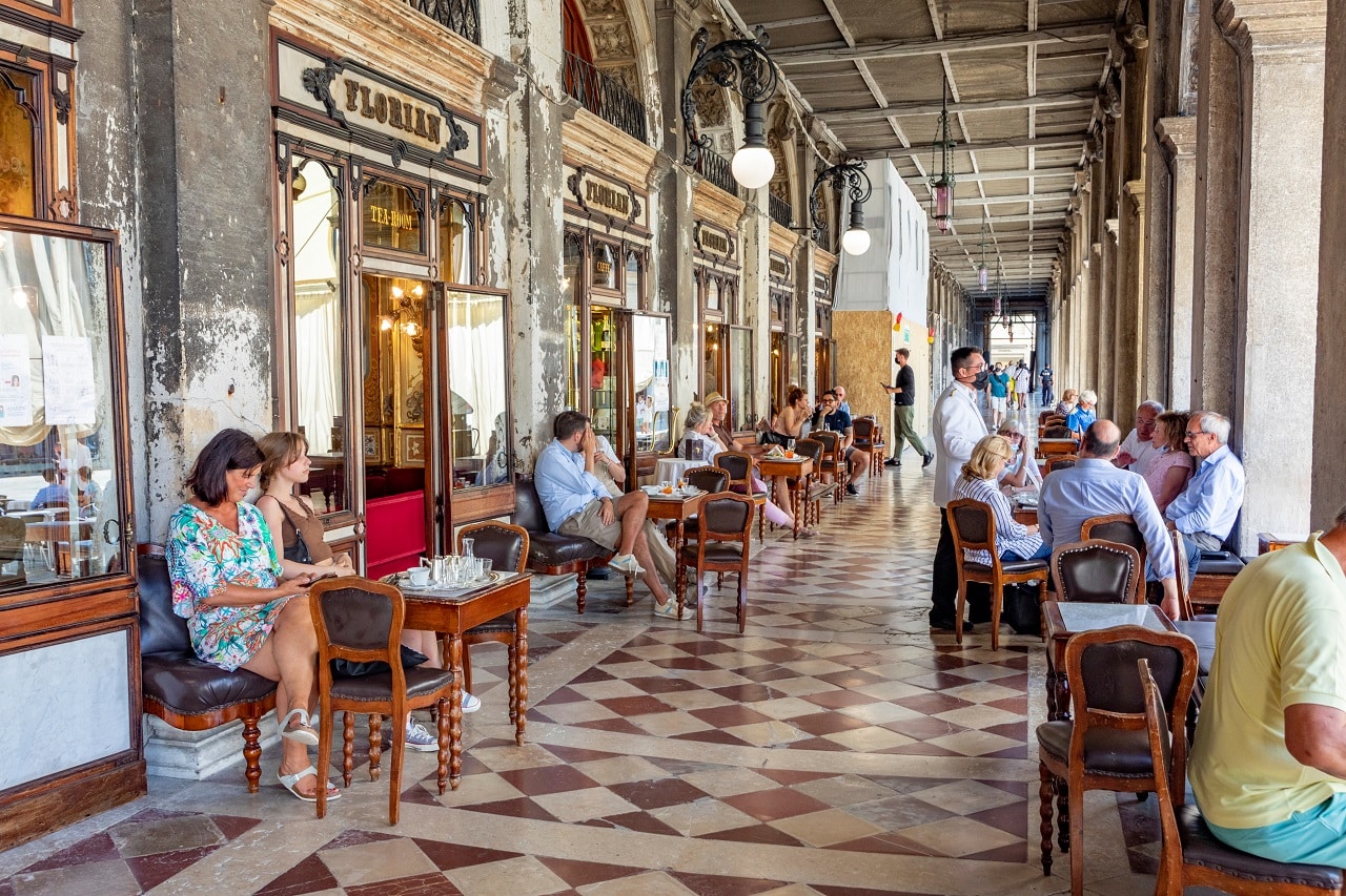 Venice,,Italy,-,July,2,,2021:,The,Legendary,Café,Florian