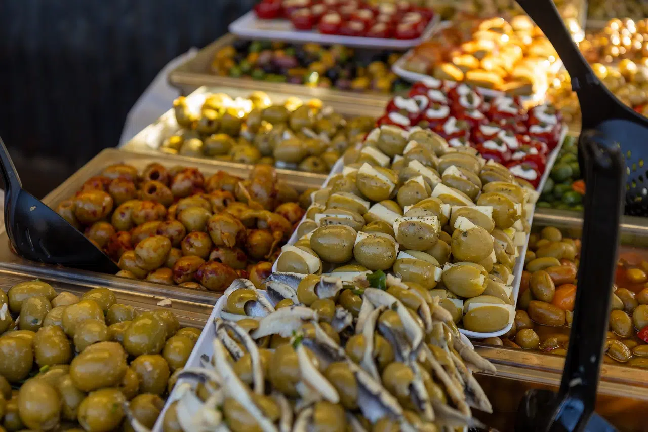 A,Spanish,Market,Stall,Displaying,A,Vibrant,Selection,Of,Prepared