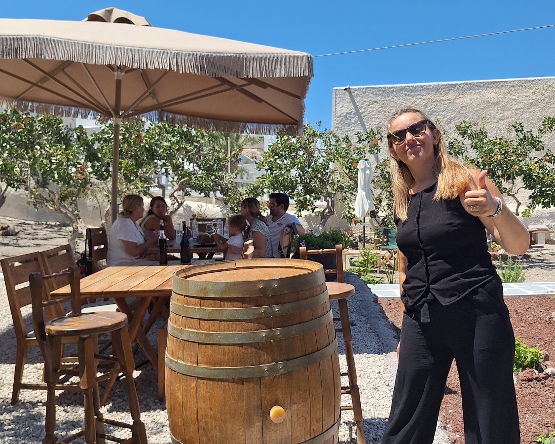 Santorini_Oia_ArtWalk_11