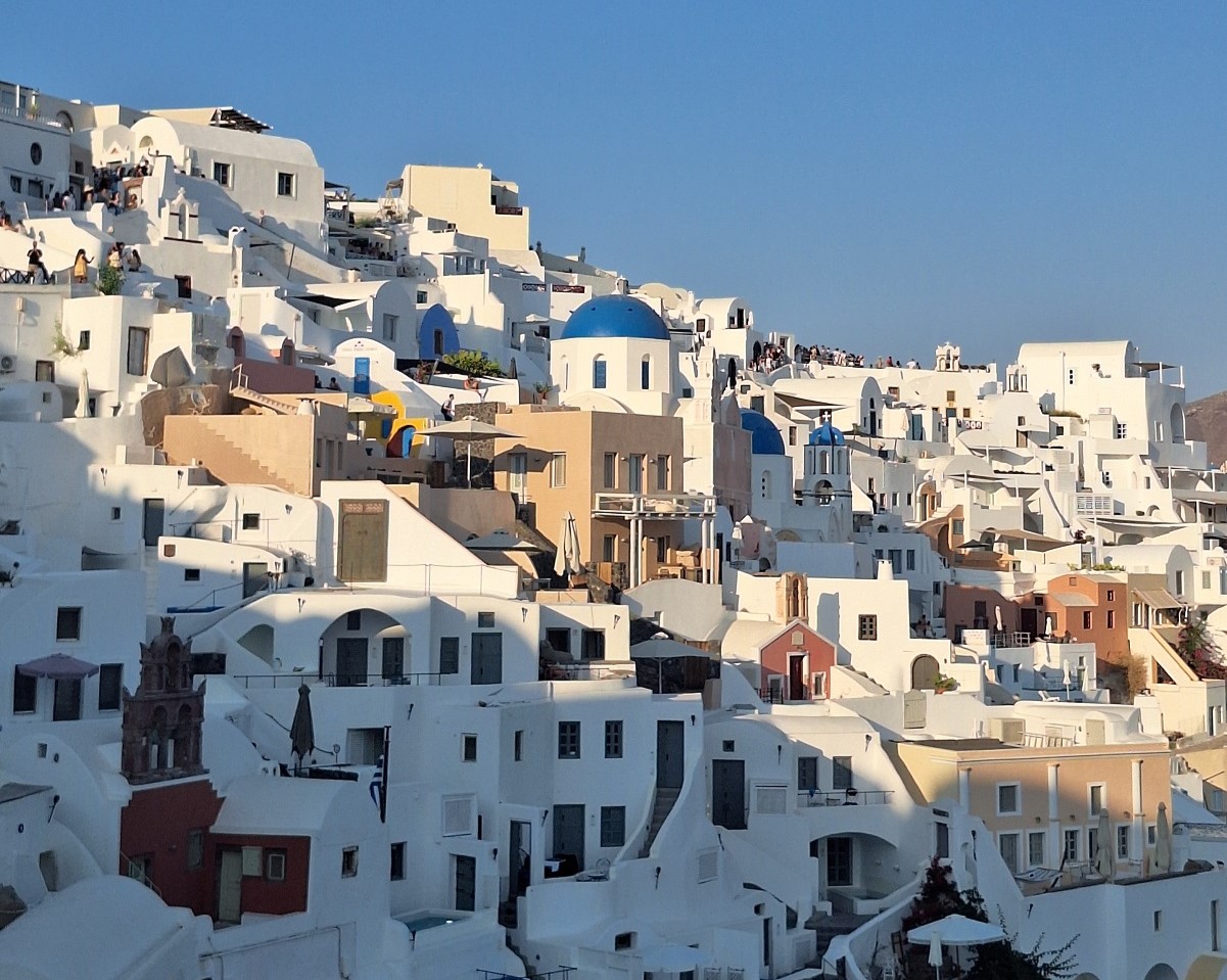 Santorini_Oia_ArtWalk_23