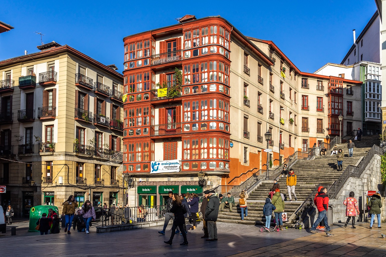 Traditional,Basque,Style,Buildings,In,Bilbao,Old,Town,Know,As