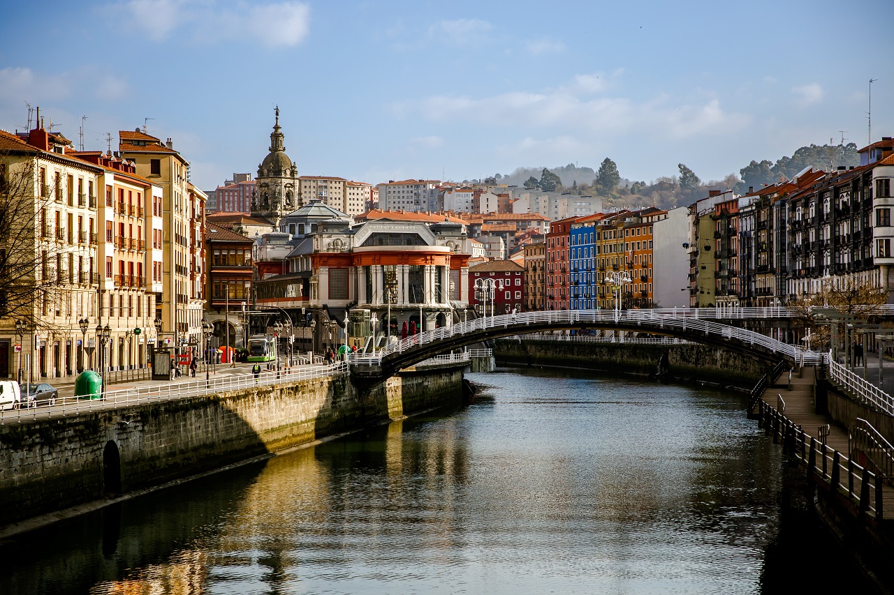 Bilbao,Old,Town,Views,On,Winter,Sunny,Day,,Spain