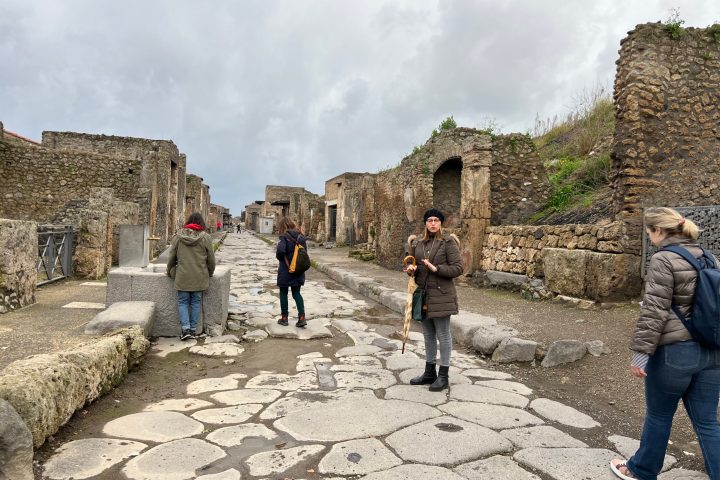 Pompeii main street